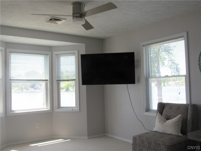 property at 28 E River Rd