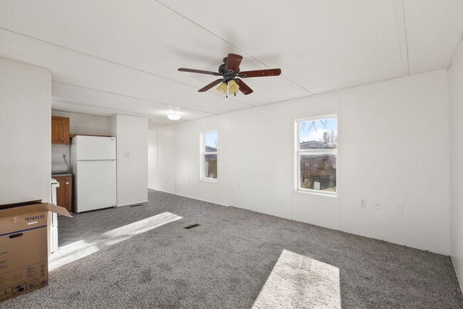 1710 S Walnut St in Hartford City, IN - Building Photo - Building Photo