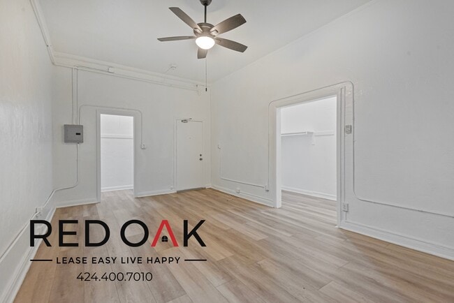 property at 854 S Oxford Ave
