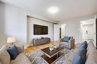 The Sprucedales in Guelph, ON - Building Photo