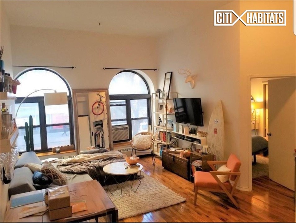 162 E 23rd St-Unit -3A in New York, NY - Building Photo