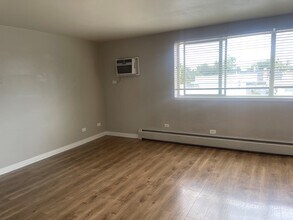 910 S Pearl St in Denver, CO - Foto de edificio - Building Photo