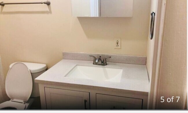 6007 Park Heights Ave, Unit AptC3 in Baltimore, MD - Building Photo - Building Photo