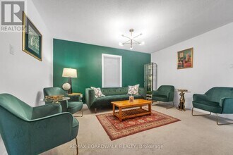 604 Paul Métivier Dr. in Ottawa, ON - Building Photo - Building Photo