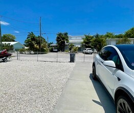 237 2nd Rd in Key Largo, FL - Building Photo - Building Photo