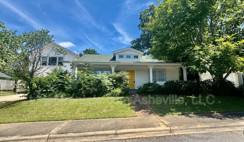 3 Rosemont Ct in Asheville, NC - Building Photo