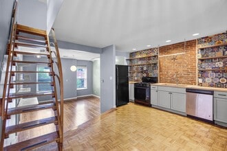 2135 Sidney St in St. Louis, MO - Foto de edificio - Building Photo