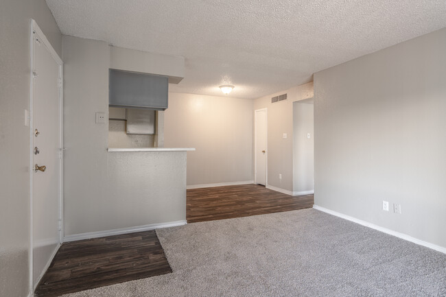 Albion Apartments in Angleton, TX - Building Photo - Interior Photo