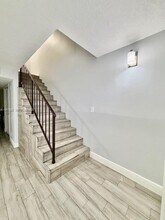 3064 Riverside Dr in Coral Springs, FL - Foto de edificio - Building Photo