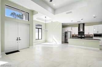 219 33rd Ave NW in Naples, FL - Building Photo - Building Photo