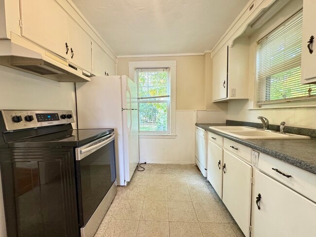 273 Front St in Weymouth, MA - Building Photo - Building Photo