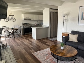 2401 S Gaylord St in Denver, CO - Building Photo