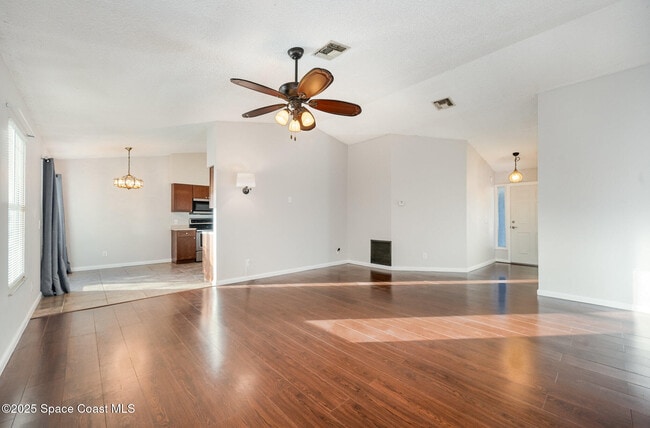 511 Biscayne Ln in Sebastian, FL - Building Photo - Building Photo