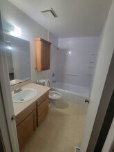 3518 105th St NW, Unit A in Gig Harbor, WA - Building Photo - Building Photo