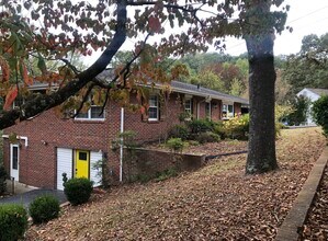 8 Battery Dr in Rossville, GA - Building Photo - Building Photo