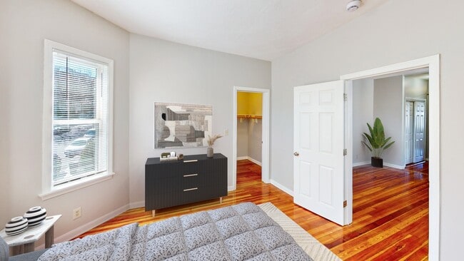 52 Sumner St, Unit 3