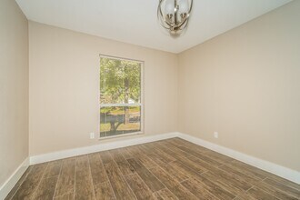 10074 Woodhollow Dr in Conroe, TX - Building Photo - Building Photo