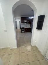 100 SE 36th Ave, Unit 1 in Homestead, FL - Foto de edificio - Building Photo