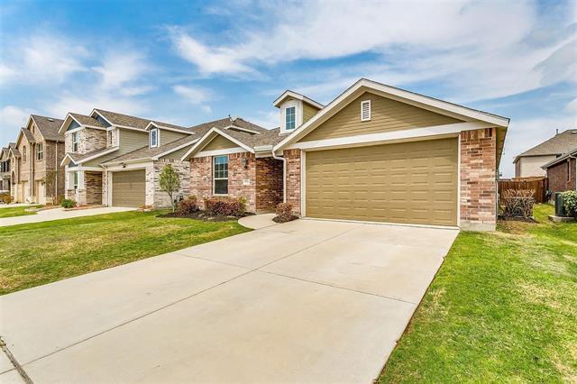 1629 Ridge Creek Ln in Aubrey, TX - Building Photo - Building Photo