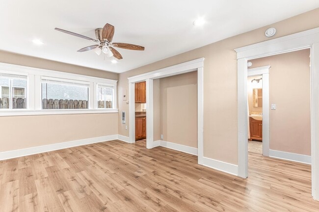 1460 Gaviota Ave, Unit 10 in Long Beach, CA - Foto de edificio - Building Photo