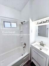 1079 E 68th St in Cleveland, OH - Building Photo - Building Photo