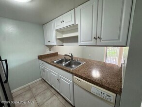 176 San Juan Cir in Melbourne, FL - Building Photo - Building Photo