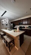 567 Meadow Bend Dr in Davenport, FL - Building Photo - Building Photo