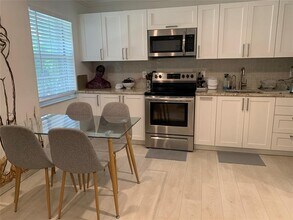 801 SW 10th St in Fort Lauderdale, FL - Building Photo - Building Photo