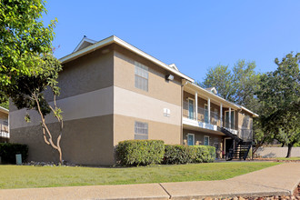 The Preston Apartments in San Antonio, TX - Building Photo - Building Photo