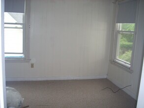261 Elm St, Unit 261 Elm Street in South Portland, ME - Building Photo - Building Photo