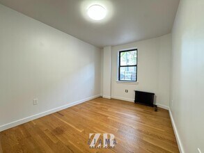 350 Greene Ave in Brooklyn, NY - Foto de edificio - Building Photo
