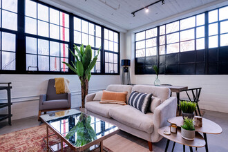 Kent Lofts in Bellevue, KY - Foto de edificio - Interior Photo