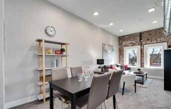 300 S Logan St in Denver, CO - Building Photo - Building Photo