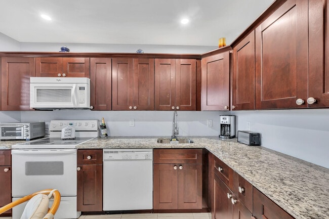 property at 9278 Vista Del Lago