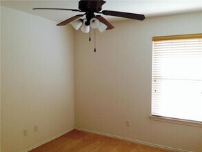 208 McKennas Cove in Buda, TX - Building Photo - Building Photo