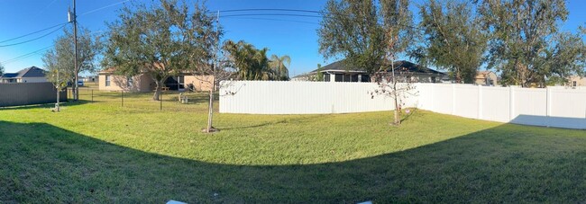 515 NW 10th Terrace in Cape Coral, FL - Building Photo - Building Photo