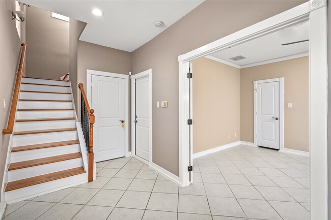 332 Asbury St in Houston, TX - Building Photo - Building Photo