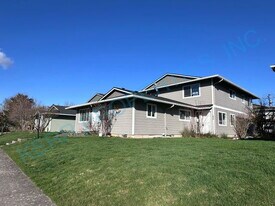 1510 NE Paropa Ct in Gresham, OR - Building Photo