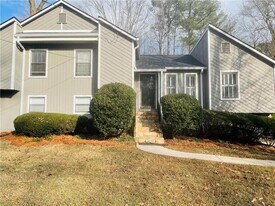 516 Faith St in Marietta, GA - Building Photo