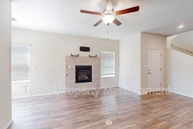 1630 Tierra Alta Ct NW in Los Lunas, NM - Building Photo - Building Photo