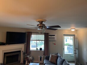 8 Rose Ln, Unit 8 Rose lane unit 2211 in Danbury, CT - Building Photo - Building Photo