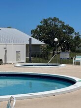 7648 SE Sugar Sand Cir in Hobe Sound, FL - Building Photo - Building Photo