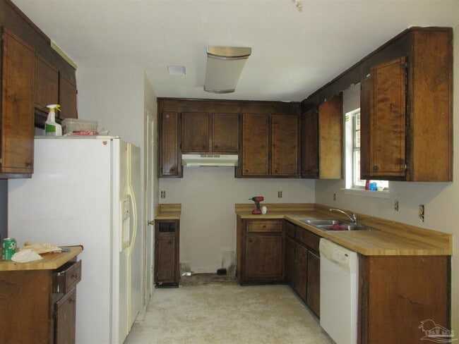 4300 Santa Villa Dr in Pace, FL - Building Photo - Building Photo