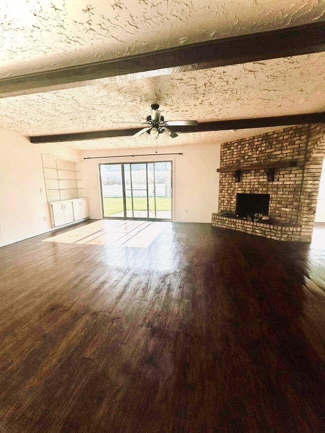 4004 S Maple Ave in Broken Arrow, OK - Building Photo - Building Photo
