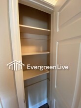 558 Carrier Dr in Pensacola, FL - Building Photo - Building Photo