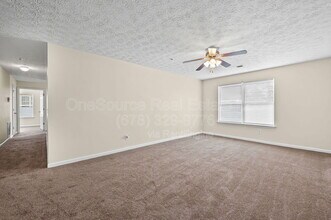 1202 Fairington Club Dr in Stonecrest, GA - Building Photo - Building Photo