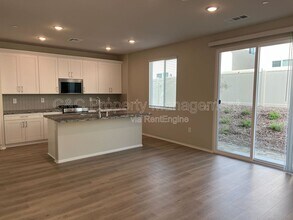 2084 Mandarin Ln in Redlands, CA - Building Photo - Building Photo