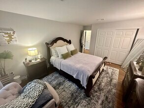 272 Walnut St, Unit 9 in Newark, NJ - Building Photo - Building Photo