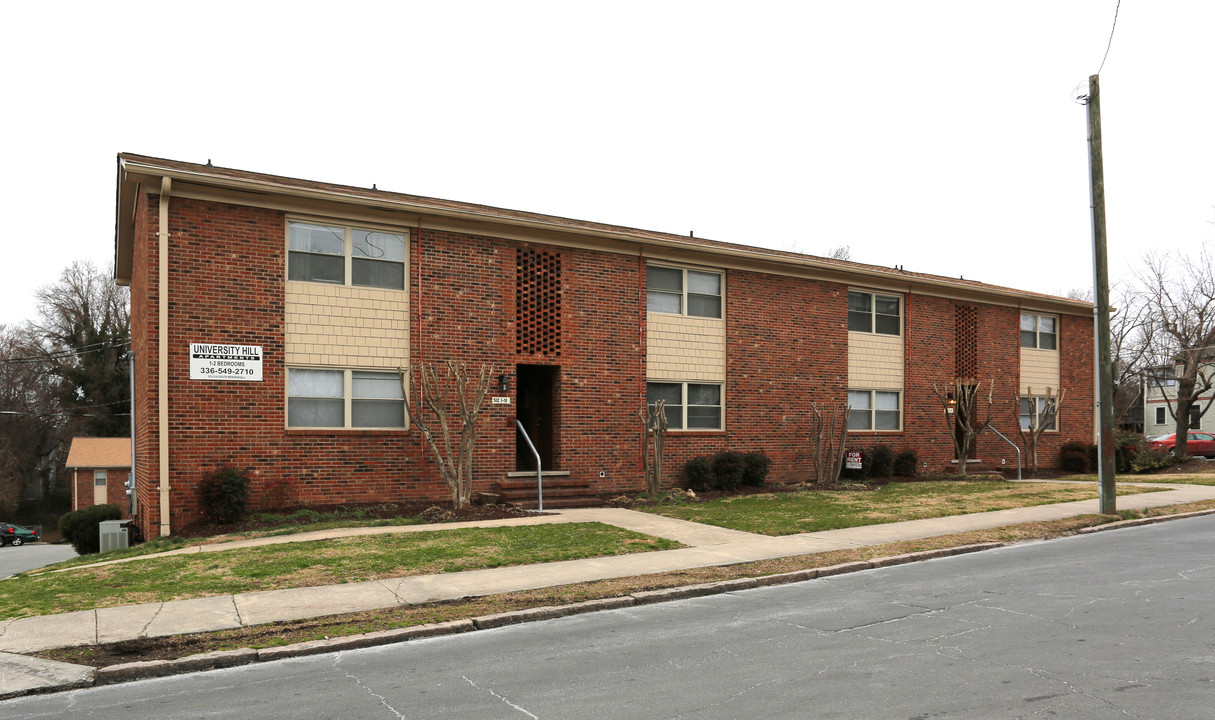 University Hill Apartments in Greensboro, NC - Foto de edificio