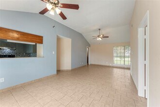 8518 Barrybrook Ln in La Porte, TX - Building Photo - Building Photo